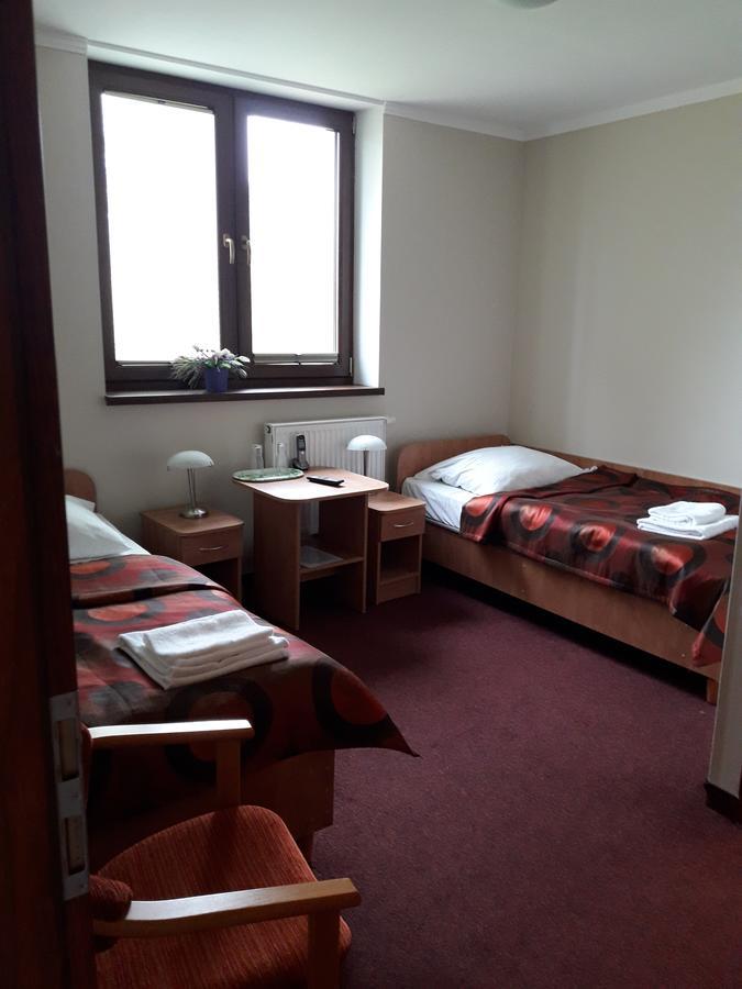 Hotel Paola Kutno Luaran gambar