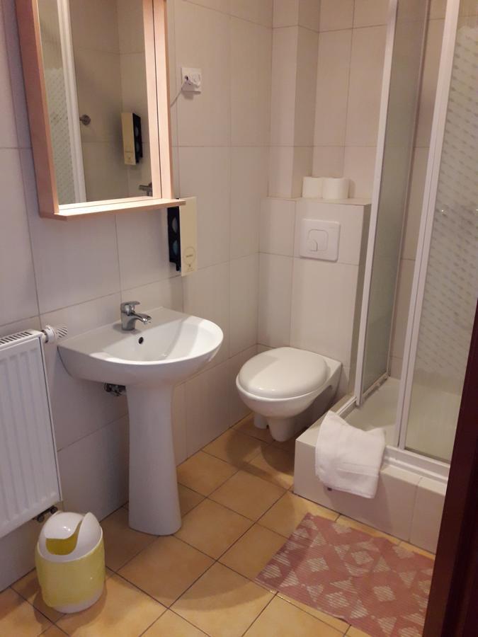 Hotel Paola Kutno Luaran gambar